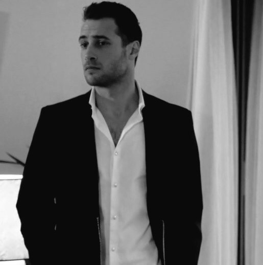 zhukova4041's tweet photo. Ask
#CenCem #ZalimIstanbul  #OzanDolunay #SeraKutlubey #CenCemTakip https://t.co/QD0MzSUmp2