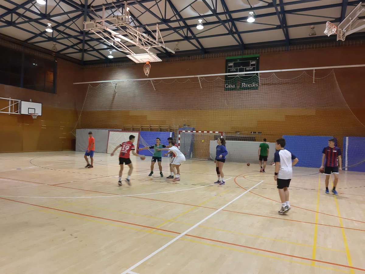 BMEsparreguera's tweet image. #4rt dia de #Campus de #Nadal 
Demà, descans merescut, que l'endemà espera la 'traca final' 🤟