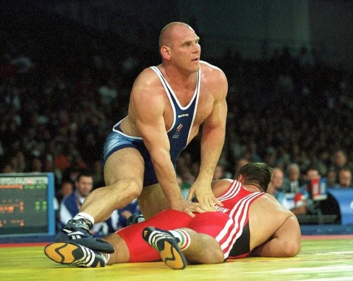 olympic_legends's tweet photo. Больше всех чемпионатов мира подряд по греко-римской борьбе в весе до 130 кг. выиграл Александр Карелин с 1988 по 1996 гг.

Девять раз! https://t.co/xbEKiO7dRg