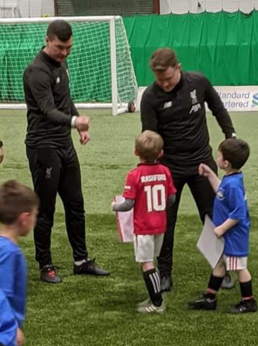 Deancunny's tweet photo. What do you wear when you're 5 and invited to train at Liverpool's academy? You wear your United kit with @MarcusRashford on the back! That's how we roll 😍⚽ https://t.co/t9J8R59pcx