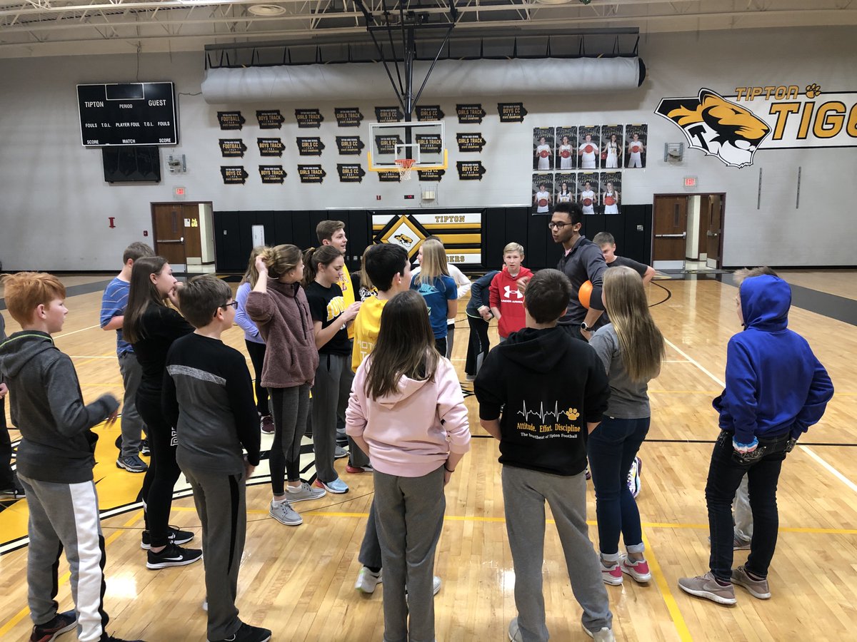 TiptonTigersMS's tweet photo. Mr. G's first day at TMS was a success. Here he is with his first section of 6th and 7th graders. Welcome to Tipton Tiger Country. #TMSTigerPride #funfirstday @JodyGlubka https://t.co/PSFMz3UkU5