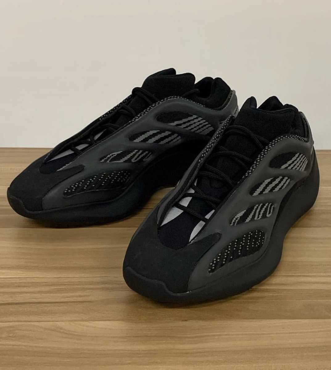 yeezy 700 moth