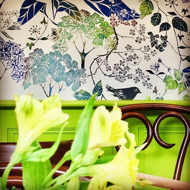 _LauraSowerby's tweet photo. Fluoro flashback- my digital #wallpaper #interiordesign #colourpop #linocut https://t.co/8ywr3ftxam https://t.co/mZ1lo2zvDU