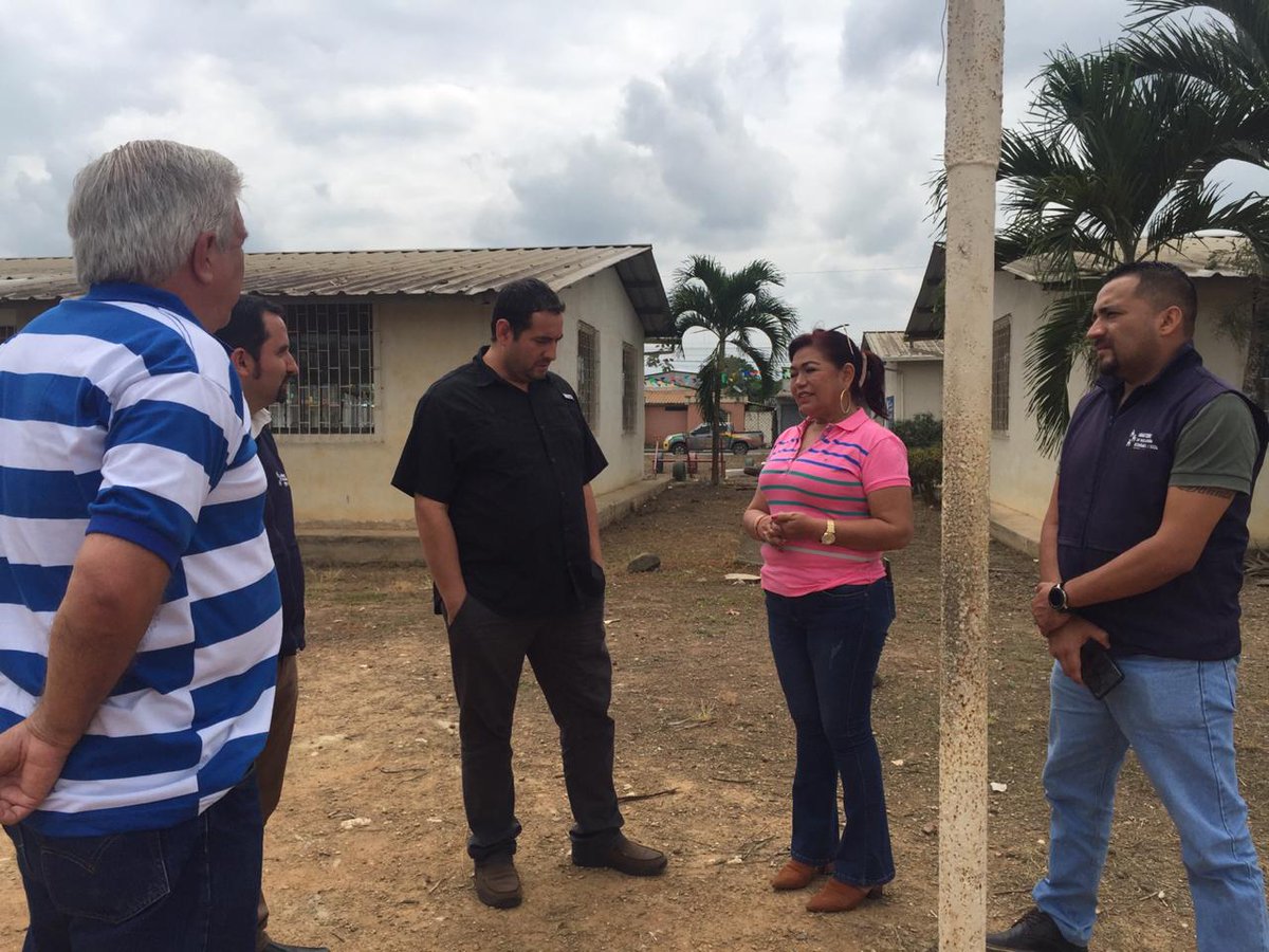 fabianpenat's tweet photo. Así mismo recorrimos el espacio físico que el Gobierno Municipal ha proyectado adecuar para brindar servicios y atención integral a adultos mayores del cantón. 

En #ElGobiernoDeTodos trabajamos con gobiernos locales para que la política pública llegue a quienes más necesitan. https://t.co/2mxKp47ZVD