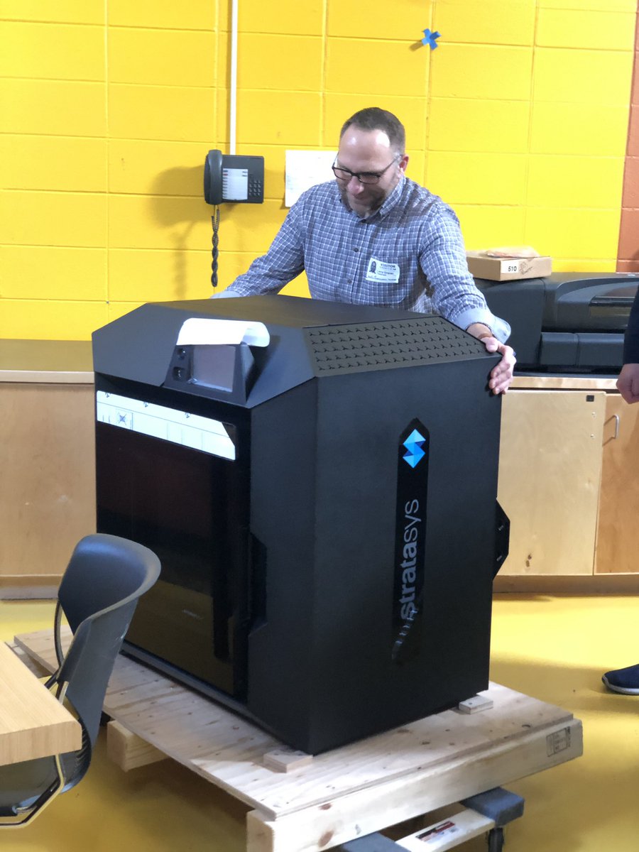 edUcation_frwd's tweet photo. WHAT A START TO THE NEW YEAR!! ๐๐ฅณ๐ธโจ๐จ
2020 IS LOOKIN GGGRRREEEAAATTTTT!!
๐๐ฝโจ๐๐๐๐ @Stratasys @STEM_Saratoga @STEMForward @gatesfoundation #STEM #STEaM #3DPrint #PBL #TOGAtenth #ProjectBasedLearning #CBE #CompetencyBasedEd https://t.co/4qdPNhX16j
