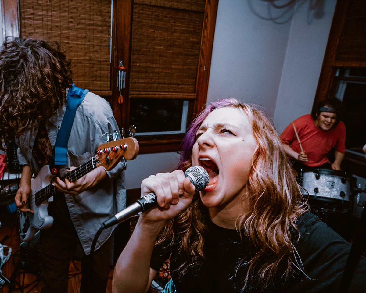 call me zippy im zippin tweet media