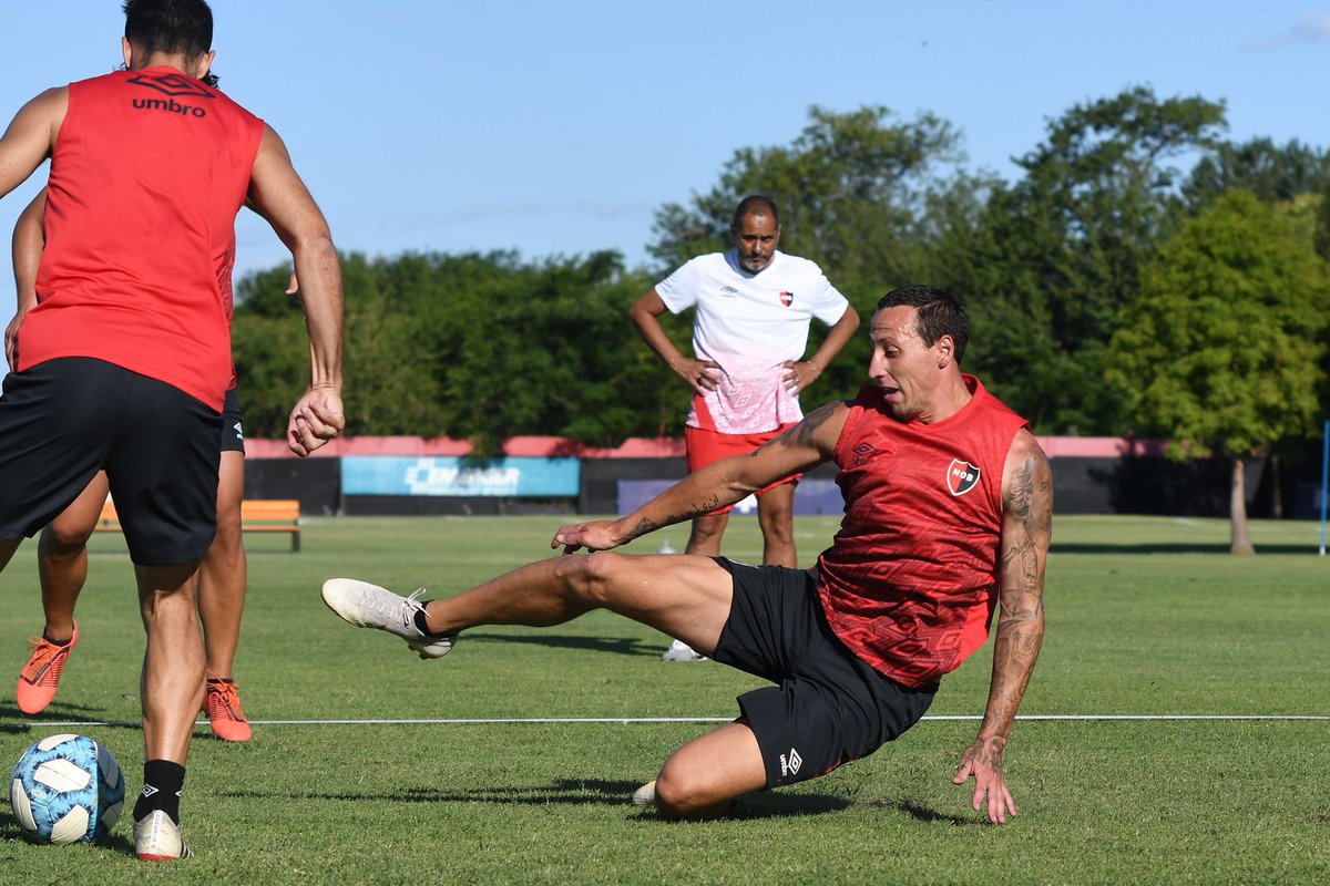 OrgulloRojine74's tweet photo. 💪🏃¡Arrancó la pretemporada! Los dirigidos por Frank Kudelka comenzaron la preparación este Viernes en el Centro de Entrenamiento Jorge Griffa. https://t.co/OeCWheZ3IG