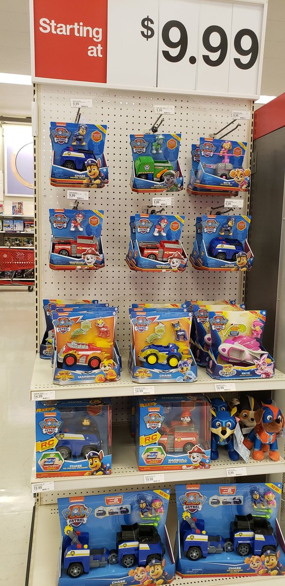 Endcaps flipped, all toy asiles low/pro &amp; organized, just waiting on the 4q sweep to make the last of that cardboard disappear. Cant be any more ready for the toy transition! #thunderdome #bringthetoys #expectgreatness @BreeFromTarget <a href="/AKinthiseng/">Anthony (AJ) Kinthiseng</a>