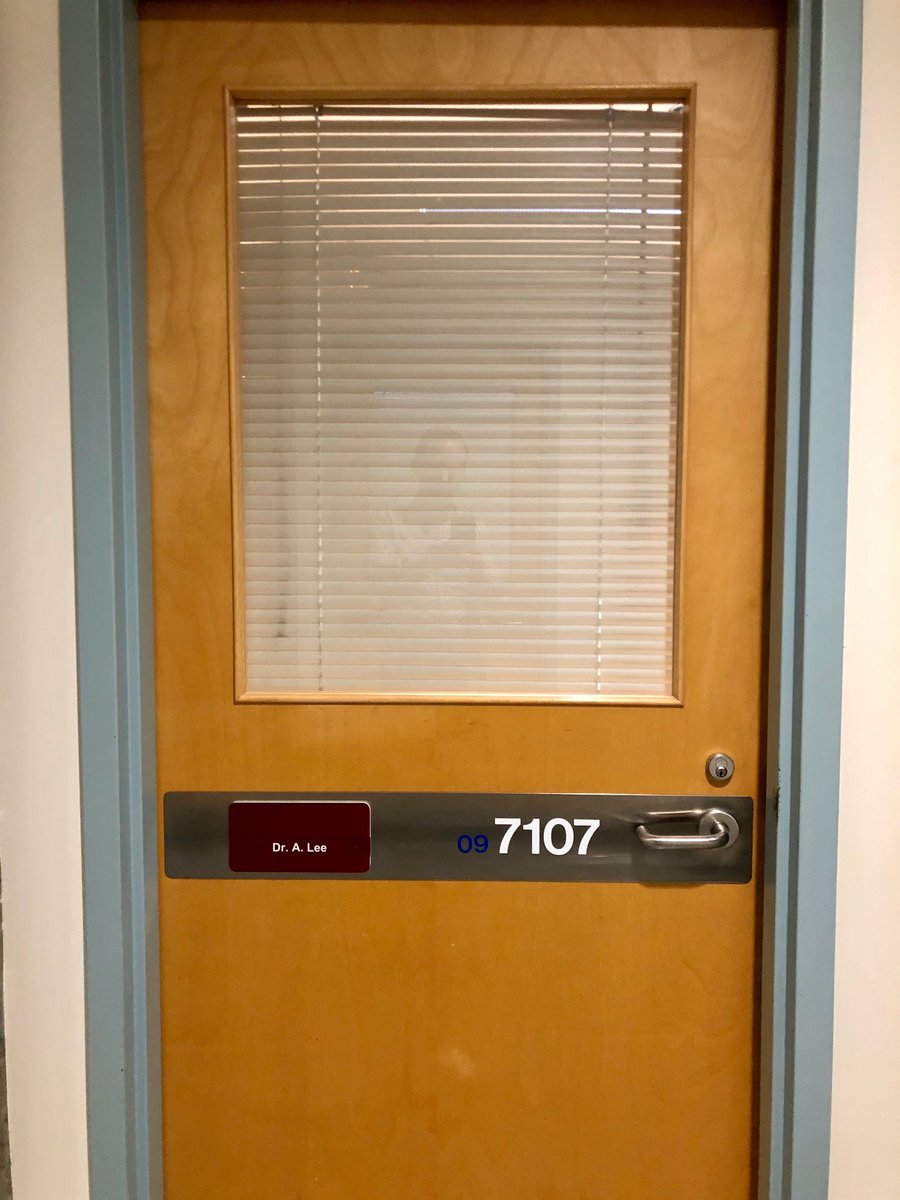 minisciencegirl's tweet photo. Really excited to announce that I am starting my own lab in the MBB department of @SFU! It’s been an adventure and I couldn’t have done it without fantastic mentors along the way @dguttman @thehancocklab @PetraLevin @mepmurphy @RosieRedfield https://t.co/T2flApCqhM