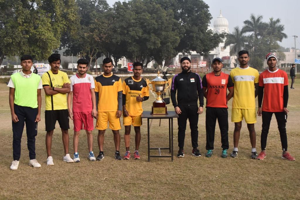 aainballindia's tweet photo. #aainball #indian #stateteams #captain before the 2nd #national #aainball #championship 2019, starting from left #haryana #kerala #jammukashmir #up #mp #punjab #assam #jharkhand #bihar
@KirenRijiju @JKSportsCouncil @sportsaajtak @Sports_NDTV @sherryontopp https://t.co/S5n8V8IS0R