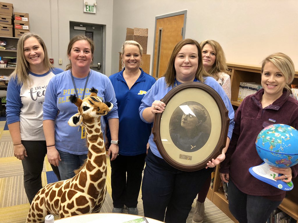 piedmontelem's tweet image. Welcome Back PES Faculty and Staff! 🥳 We started the day with a little friendly competition - “PES Scavenger Hunt”. We spent the rest of the day doing Data Chats while digging into winter scores. We are ready for you PES kids! 👊 See you Monday! #teambuilding #datachats