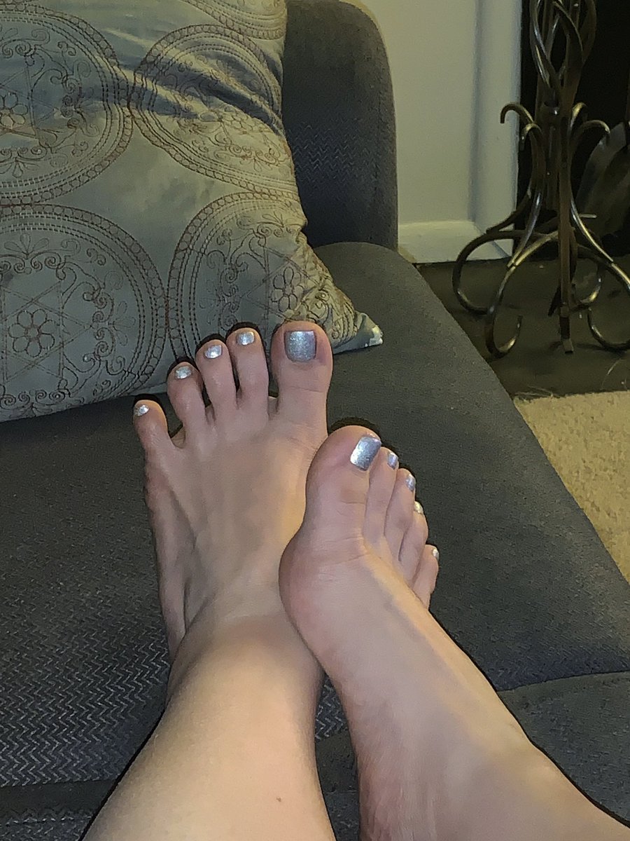 secretchubbyxo's tweet photo. Freaky Friday 😈 DMs are wide open #feet #feetporn #footfetish #feetfetish #toes #prettyfeet #prettytoes #bbw #bbwbabe #chubbygirl #chubbybabe #goddessfeet #bbwfeet #footporn #feetfriday #rubmyfeet https://t.co/JyEzLJyMI4