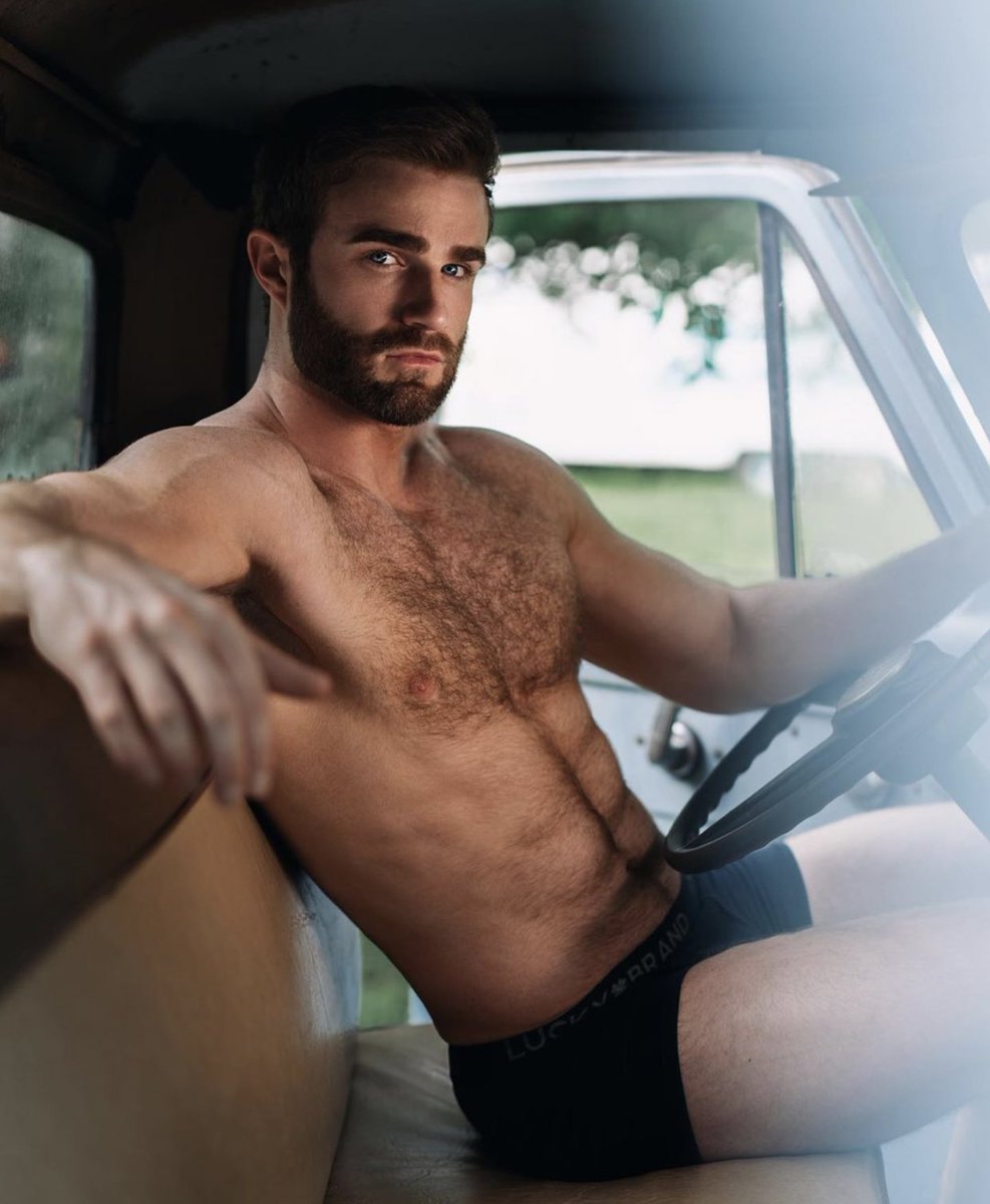 Embry Moore tweet media