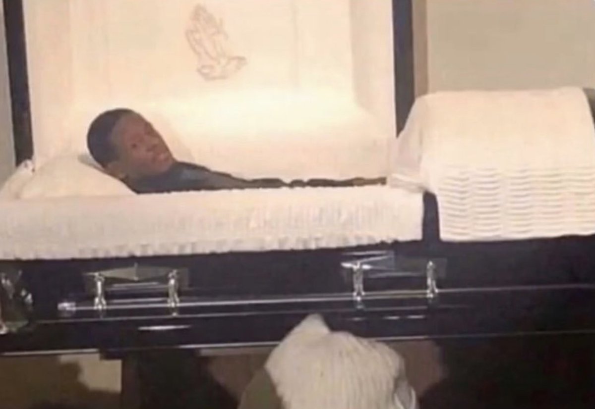 TexasHumor's tweet image. Me when I find out they're serving queso at my funeral.