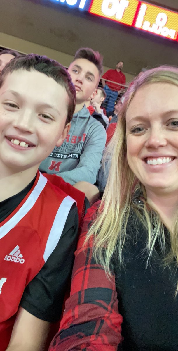 tarawilkin's tweet photo. #Huskers #GBR https://t.co/JtZhQvJIB6