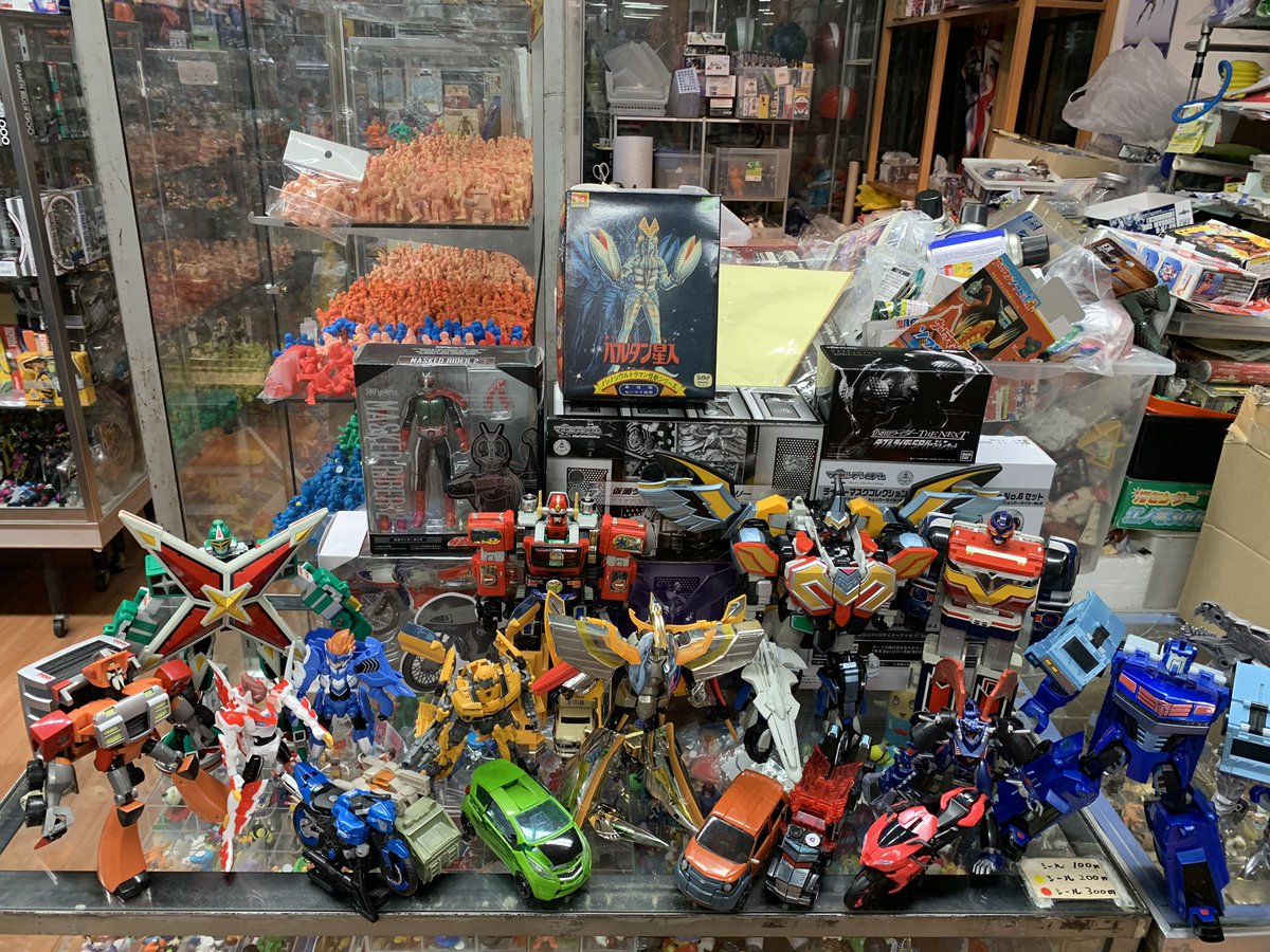 kaikodo_net's tweet photo. 買取情報です
Today's purchased items
#transformermovie
#sentai
#figurarts
#japaneastoyshop
#toymuseum
#kaikodo_net
#トランスフォーマー
#フィギュアーツ
#戦隊ロボ
#超合金
#懐古堂
#おもちゃ博物館
#フィギュア買取
#出張買取 https://t.co/Ej1uO22Spz