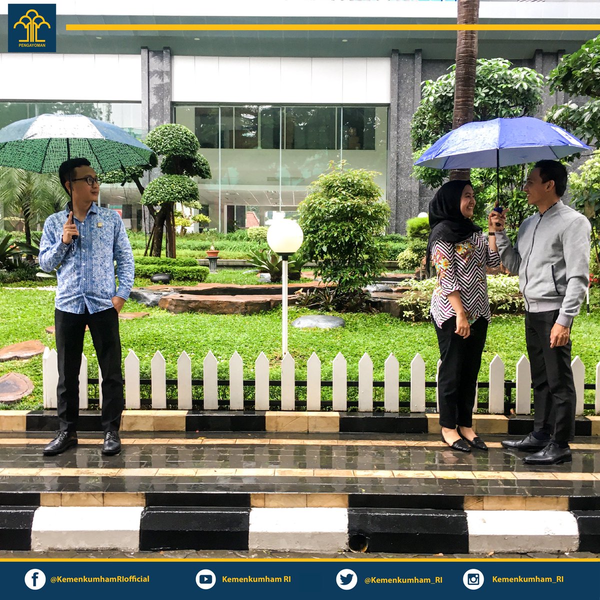 #SahabatPengayoman jgn berkecil hati kalo di weekend ini kamu cuma bisa liatin pasangan lain berbahagia. Msh ada sahabat dan keluarga yg setia menemani kamu dlm kebersamaan. Tp kalo weekend kamu masih kesepian juga, msh ada Yomin kok yg siap nemenin, eh 😜

#KamiPasti
#11Januari