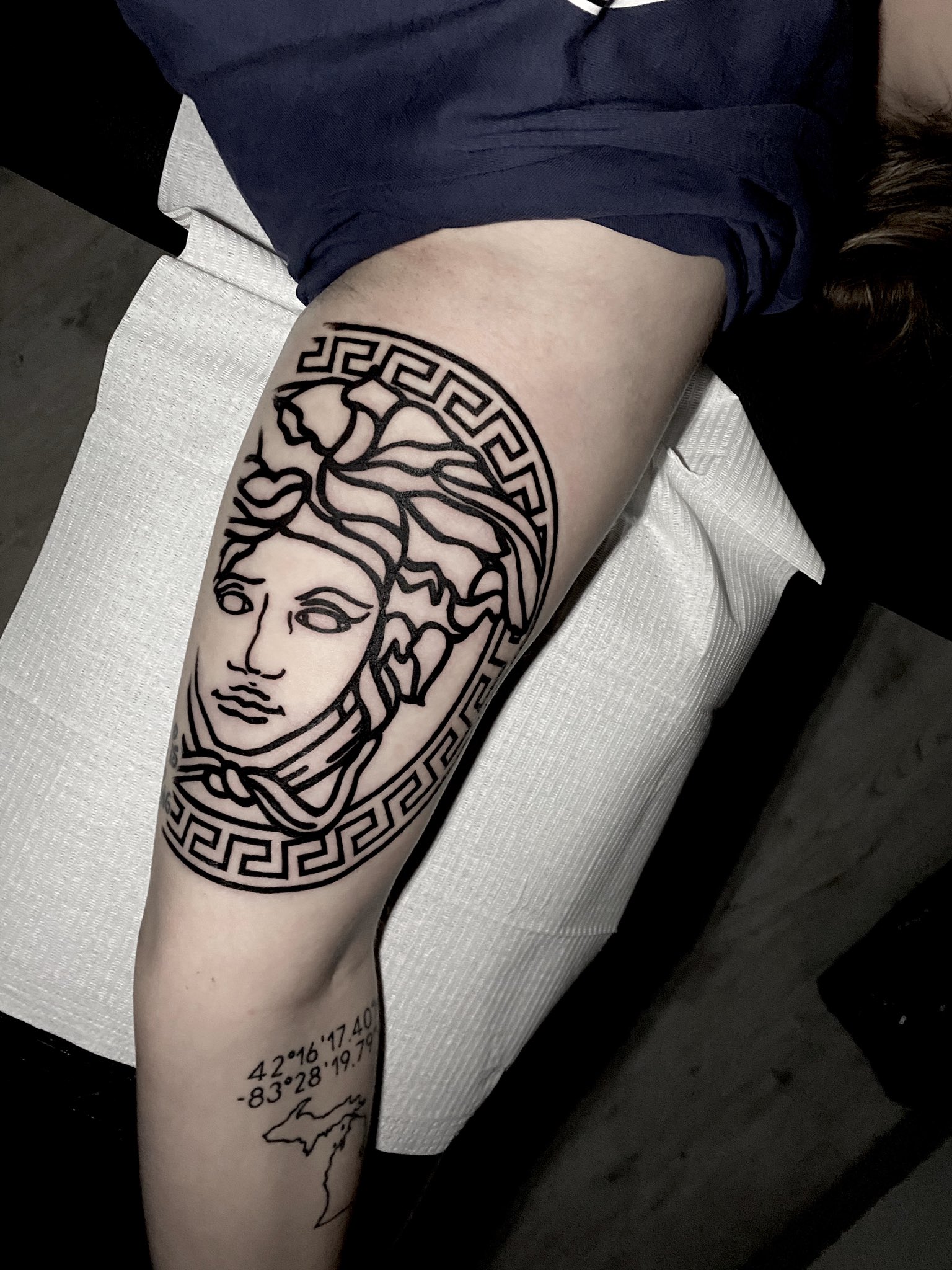 Aggregate 68+ versace logo tattoo best - esthdonghoadian