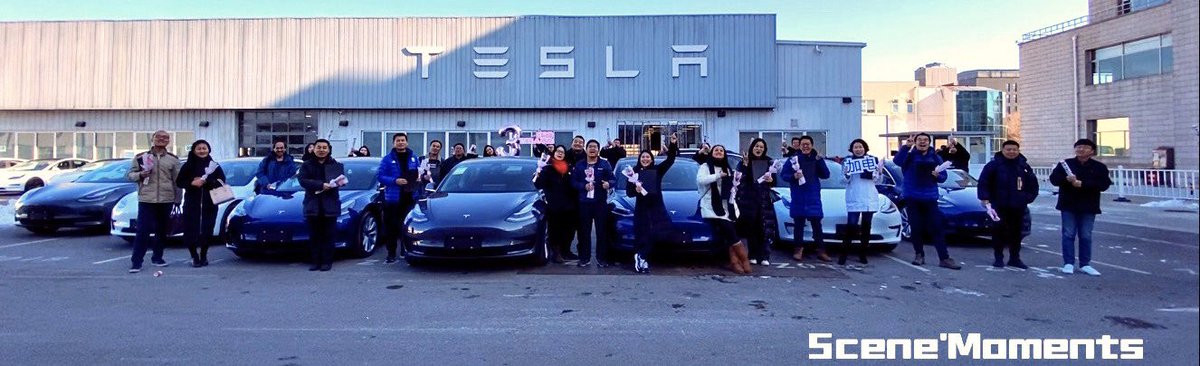 SPCX100T's tweet photo. The first batch of the Made-in-China Tesla Model 3s delivery in Beijing China 🇨🇳 on Jan 8th 2020 https://t.co/6tsrp1OS1g