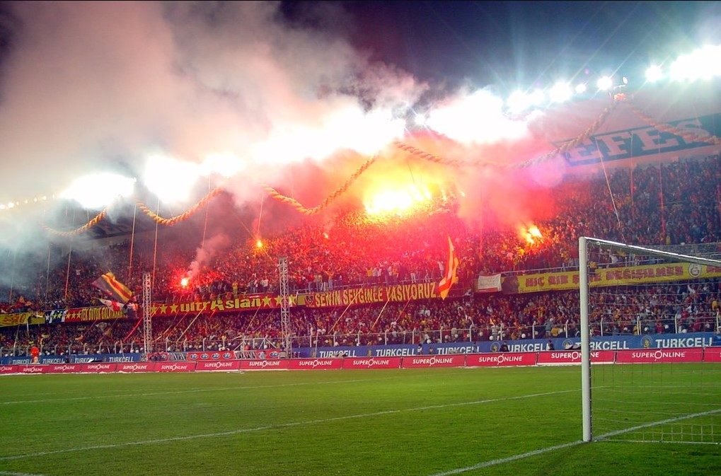 Paolo Maldini: 'Kimse bana o stadyumda 20.000 kişi olduğuna inandıramaz.' #AnılardırSeniYaşatacak