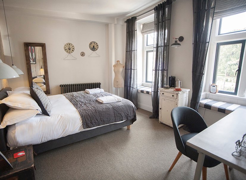 TimbrellsYard's tweet photo. *ROOM OFFER 12th-30th JAN (excluding Fri & Sat) - AVAILABLE BY PHONE ONLY*
Dry Jan? Veganuary? Whatever your resolutions are this January, don’t let it stop you enjoying a trip away!
#BradfordonAvon #Wiltshire #roomoffer #dinnerbedandbreakfast #sale #bedandbreakfast #WestCountry https://t.co/JshSOeqhBO
