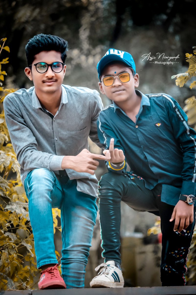 inezyuo's tweet photo. My friend and me 😘😘😘🔥🔥🔥😍😍😍 https://t.co/kmVd81QOdq