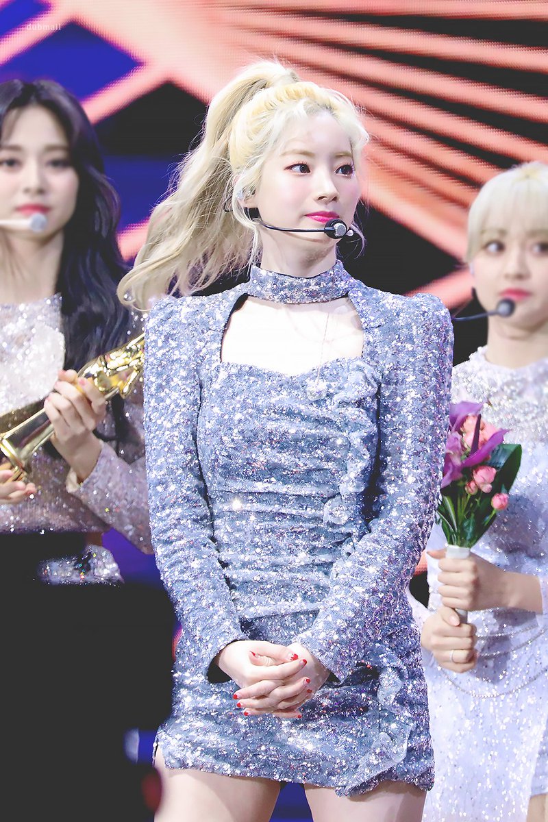 dubmail_com's tweet photo. 200105 #골든디스크어워즈 
#다현 #DAHYUN #ダヒョン 
#트와이스 #TWICE https://t.co/PwZsN17hOh