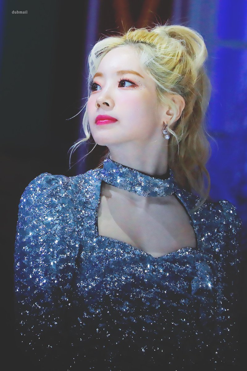 dubmail_com's tweet photo. 200105 #골든디스크어워즈 
#다현 #DAHYUN #ダヒョン 
#트와이스 #TWICE https://t.co/lZj7IL8O3g