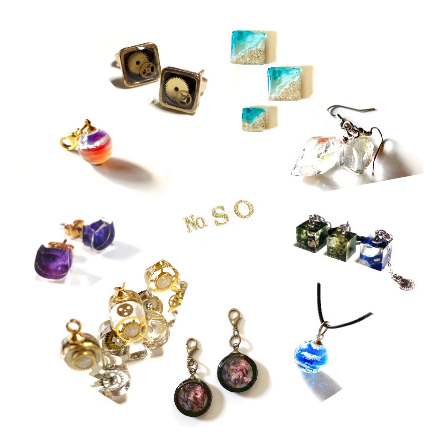 son_c_son's tweet photo. ■デジイチ：井村  @t_t_LLi 

■ハンドメイド：｢No. SO｣ メルカリ
https://t.co/SneSRmThxJ

■イラスト：各種モーメントはリプ欄へ

■何かしらBOX(お題・質問)：マシュマロ

https://t.co/VJwpWFmDCQ https://t.co/YsLO4GciqI