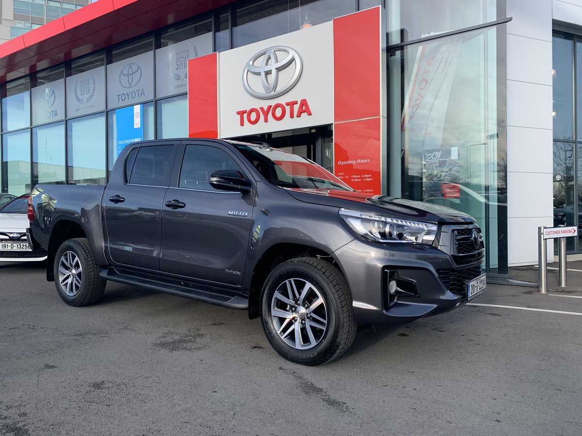 ToyotaSandyford's tweet photo. Another Busy Day at Toyota Sandyford and lots of New 201 Toyota’s going to their new homes 🏡 Open Today 10am to 4pm #Corolla #Aygo #Hilux #FreeServicing #TradeUpBoosters #ToyotaSandyford #TheHomeOfHybrid #BuiltForABetterWorld @toyotaireland https://t.co/9VXSMS1GY6