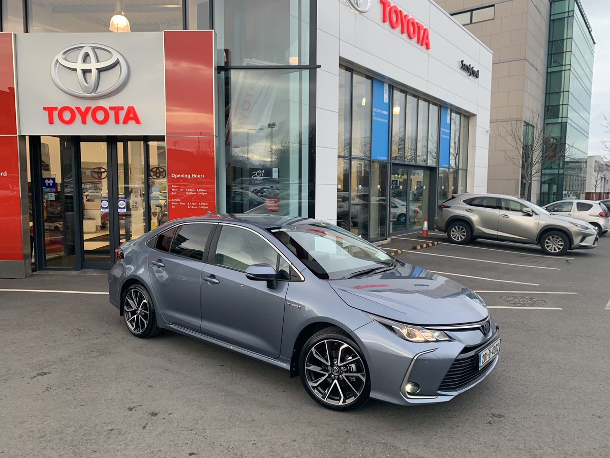ToyotaSandyford's tweet photo. Another Busy Day at Toyota Sandyford and lots of New 201 Toyota’s going to their new homes 🏡 Open Today 10am to 4pm #Corolla #Aygo #Hilux #FreeServicing #TradeUpBoosters #ToyotaSandyford #TheHomeOfHybrid #BuiltForABetterWorld @toyotaireland https://t.co/9VXSMS1GY6