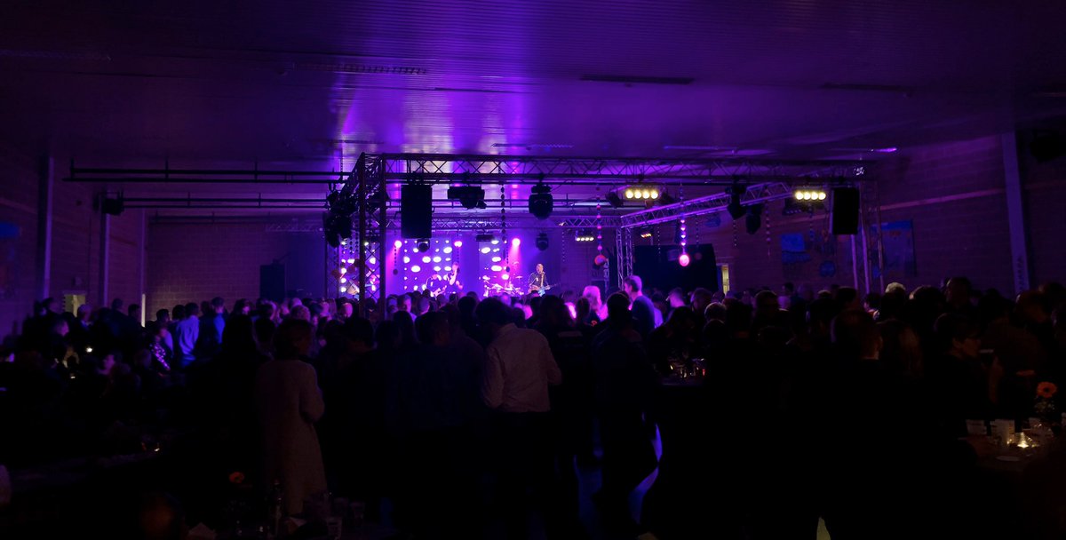 Hartelijk bedankt aan allen die gisteren gekomen zijn. Het was een top feestje! Bedankt aan iedereen die is komen helpen &amp; optreden. Zonder jullie was gisteren absoluut niet mogelijk geweest!! Bedankt #Affligem voor jullie vertrouwen deze afgelopen 10jaar! #feestvandeburgemeester