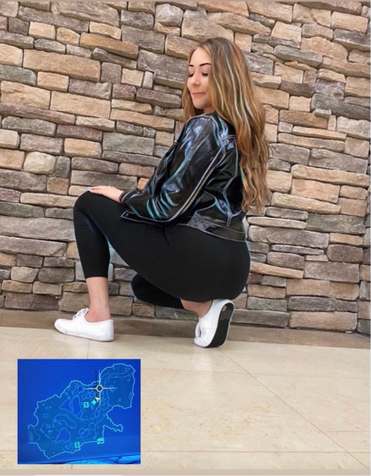 Badlands📍 https://t.co/vZInpug4Bc<a href="/tag/selfie"class="tags"><span>#selfie</span></a><a href="/tag/floral"class="tags"><span>#floral</span></a>