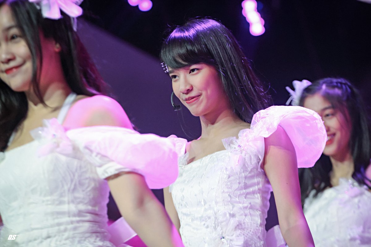 duwiDS_'s tweet photo. Beby Chaesara Anadila @bebyJKT48 

@ #IndonesianSoccerAwards 2020
Studio 6 Emtek City, Jakarta
10-01-2020 #KLBISA2020 #JKT48Rapsodi https://t.co/LCHVXJUhoq