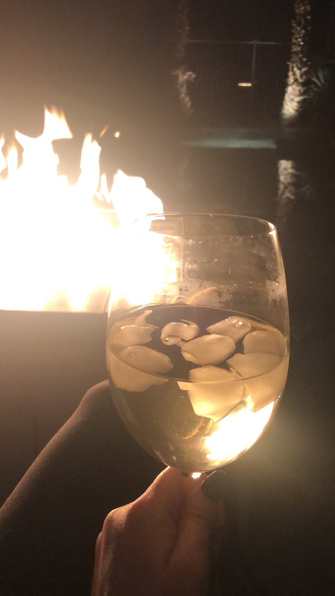 vanessarobbin's tweet photo. Much needed https://t.co/WlhsAPleOH
