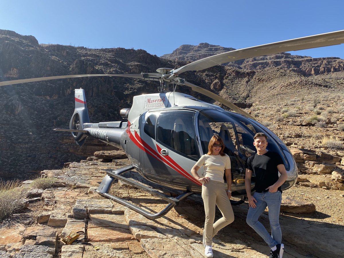 KayBurley's tweet photo. Sin City as you’ve never seen it before.
Do take a moment to read #KayMadeMeDoIt in today’s @TelegraphTravel and let me know what you think...
#travel #lasvegas #adventurer @British_Airways #avgeek https://t.co/s48Oo0suuQ