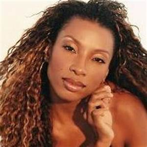 Charley58115169's tweet photo. 1969 Born 1/11 #MaxeeMaxwell Rose to fame as a member of the American R&B girl group #Brownstone known for the 1995 album From the Bottom Up and the 1997 album Still Climbing. The group is perhaps best remembered for the 1994 hit "If You Love Me." She died 2/28/2015 https://t.co/ENn4bhnr3j