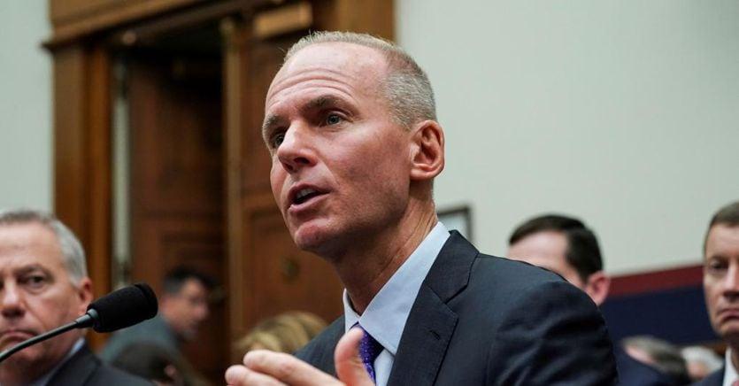 sole24ore's tweet photo. #Boeing, l’ad #Muilenburg se ne va con 62 milioni di indennità https://t.co/9ItVvYACOl https://t.co/EeKhizs4Hc