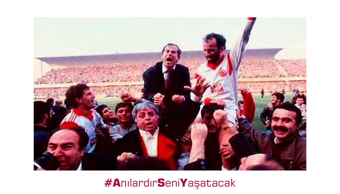 GalatasaraySK's tweet photo. Tarih yazdık biz seninle birlikte, Avrupa'ya adımızı beraber ezberlettik! "Her şey bitti" denilen anda 40 bin inanmış Aslan, Neuchatel Xamax'ı perişan ettiğinde çimlerinde bir başka büyük zaferi kutlarken takvimler 9 Kasım 1988'i gösteriyordu.  #AnılardırSeniYaşatacak https://t.co/0TaXg9UO5S