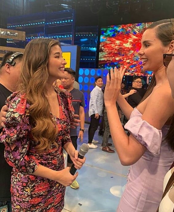 sandrabrazal's tweet photo. The most beautiful girl in the world meets the most beautiful girl in the universe 👸😍🔥#Liza #Catriona #LizCat https://t.co/iwsVDB8ZZM
