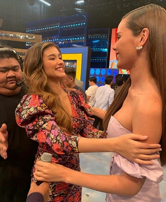sandrabrazal's tweet photo. The most beautiful girl in the world meets the most beautiful girl in the universe 👸😍🔥#Liza #Catriona #LizCat https://t.co/iwsVDB8ZZM
