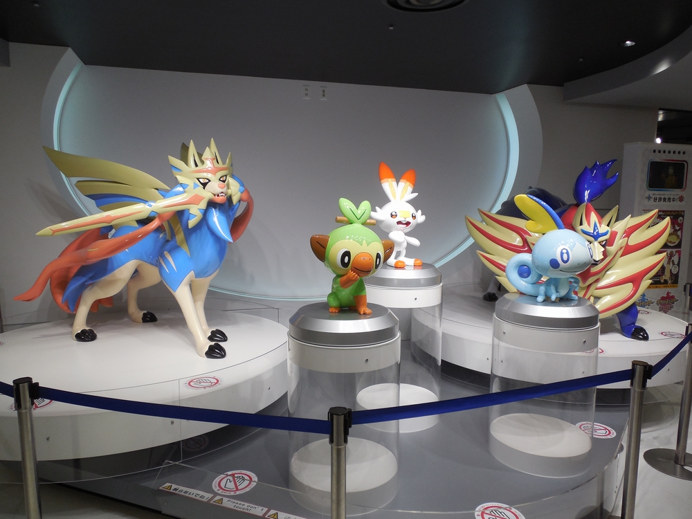 ムラサキ博士 En Twitter ポケモンセンターメガトウキョー 混雑度は普通 ポケモンドールズ ヒバニーを厳選のうえ購入した 過去発売されたガラル御三家の商品はヒバニーの品切れが目立った ピカチュウのグリーティングがあった ピカチュウスイーツ ポケモンカード
