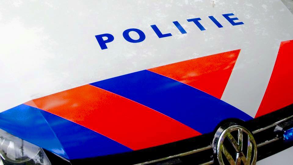 Verdachte bijt politieagent tijdens zijn aanhouding -..
