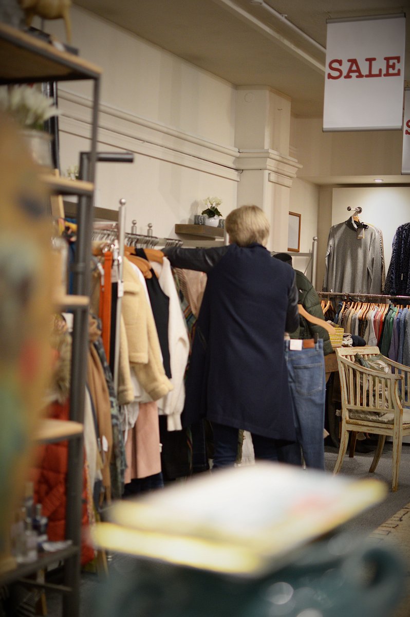 one40cranleigh's tweet photo. The ONE 40 SALE – The ONE 40 Cranleigh Sale has landed, now with up to 50% off clothing, buy for men, women and home essentials.
#Cranleigh #ONE40Cranleigh #Surrey https://t.co/z5HlH04ak8