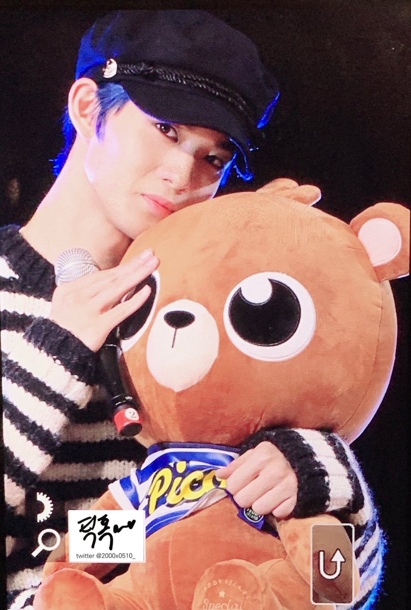 틕톡 tweet media