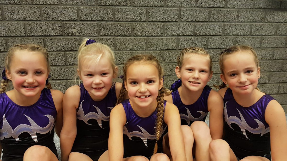 Dogbaak's tweet image. Vandaag 1e plaatsingswedrijd 5e divisie Winterswijk
Wedstrijdronde 1; Jitske, Suus, Lise, Maudi, Minke, Diede, Bente &amp;amp; Marit.
Wedstrijdronde 2; Elize, Jildou, Kim, Carmen, Isis, Dewi, Emme &amp;amp; Elise
Wedstrijdronde 3; Mila &amp;amp; Lisa.
Wedstrijdronde 4; Ilse &amp;amp; Zoë
Succes &amp;amp; veel plezier !