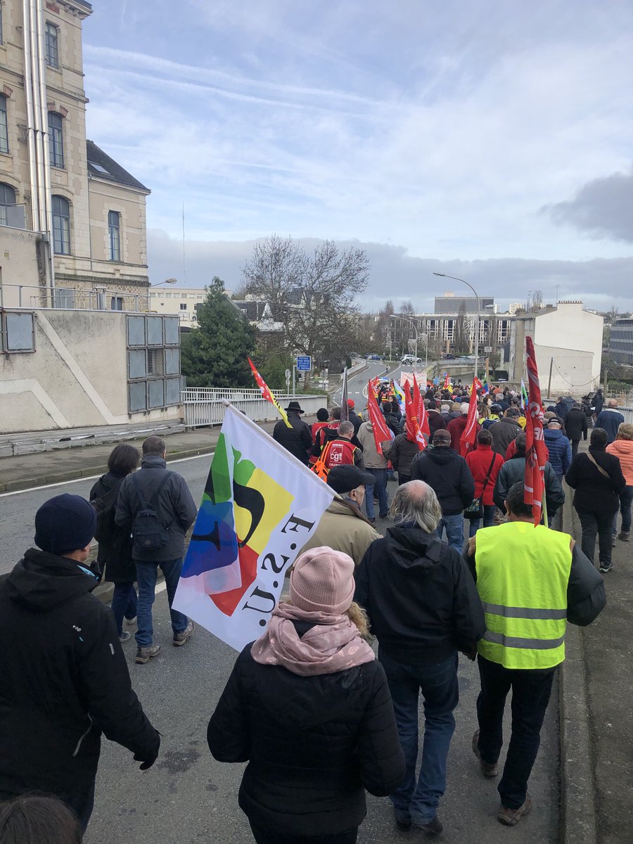 Manif retraite à vannes