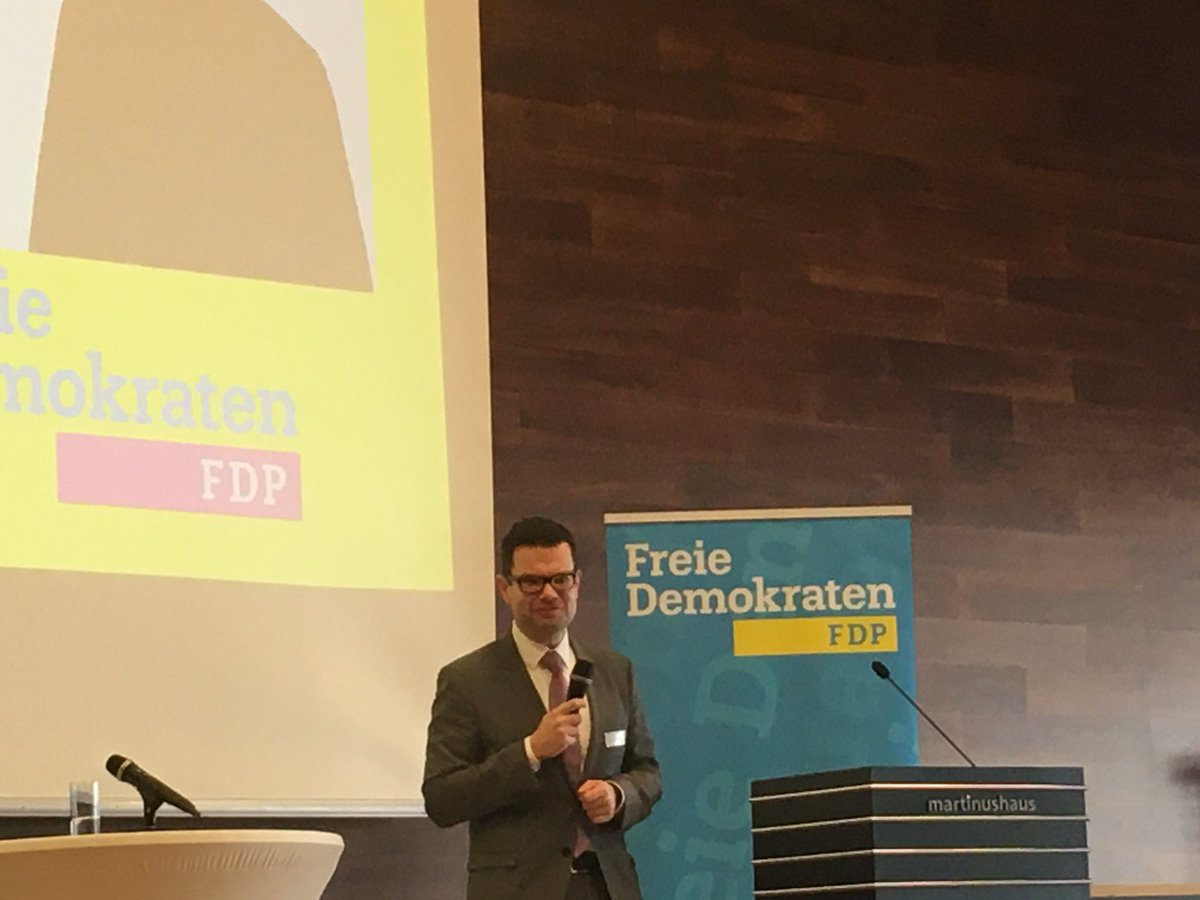 JG_Ripp's tweet photo. FDP Neujahrsempfang 2020 in Aschaffenburg, 😀 Klare Stellungnahme „Bodenwertzuwachssteuer ist absurd, harte Arbeit muss sich lohnen - Glück auf 🍀💪“, so MdB Dr. Marco Buschmann #FDP1920 @fdp @UweProbst @DFoest @fdpbay @FdpPfeffer @MarcoBuschmann @MdBKlein @JG_Ripp @fdpbt https://t.co/ebyumSN0Q3