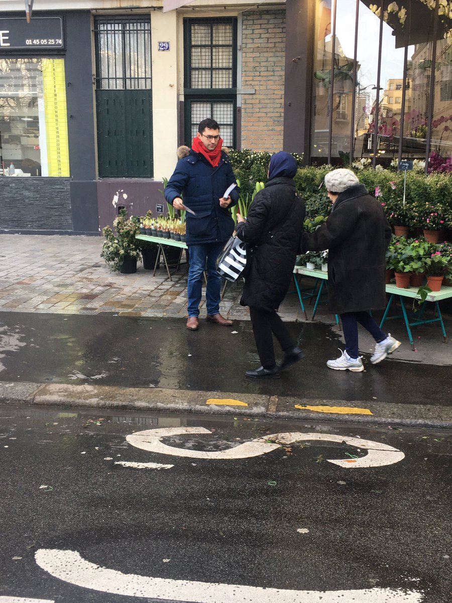 PierreGaboriau's tweet photo. J’étais ce matin sur le terrain pour échanger et présenter mon programme pour #Paris16. Agir sur la #propreté, agir sur la #sécurité, agir sur notre #mobilité, agir pour nos commerces de #proximité, voici les priorités attendues par les habitants. #Gaboriau2020 #jaimemon16 https://t.co/NOgcBNHtQv
