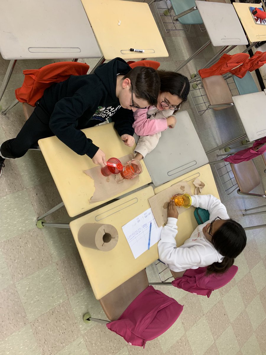 AhrensJ1's tweet photo. Students used their knowledge of ratios and proportional relationships to make the correct color orange food coloring from 2 parts red to 5 parts yellow. @Oldfield_MS @HarborfieldsCSD https://t.co/k4wkLatcOT